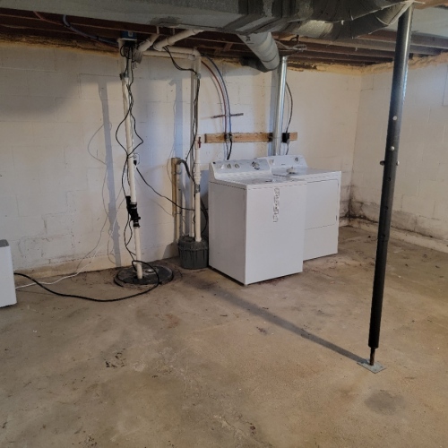 20-Basement-Laundry-and-storage