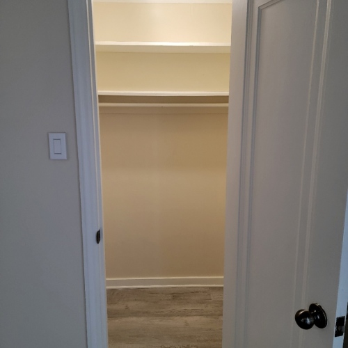9-Master-closet