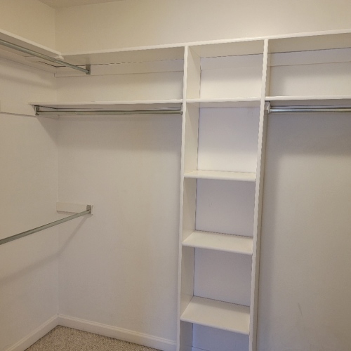 12-Master-walk-in-closet