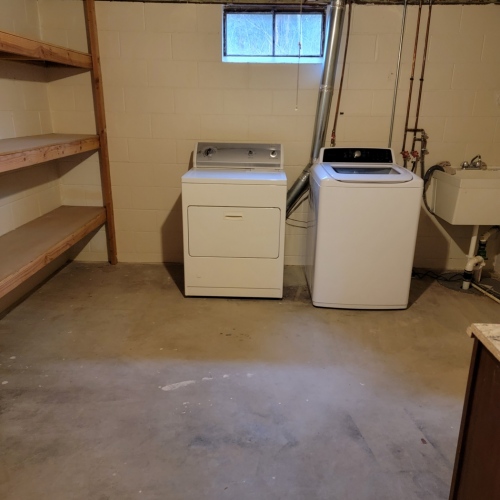 3-Laundry-in-basement